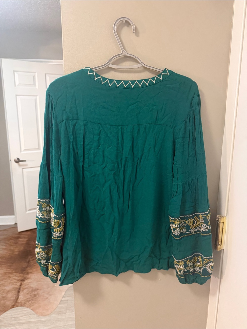 🌻 Jodifl Emerald Boho Embroidered Tassel Blouse – Size M - Picture 5 of 5